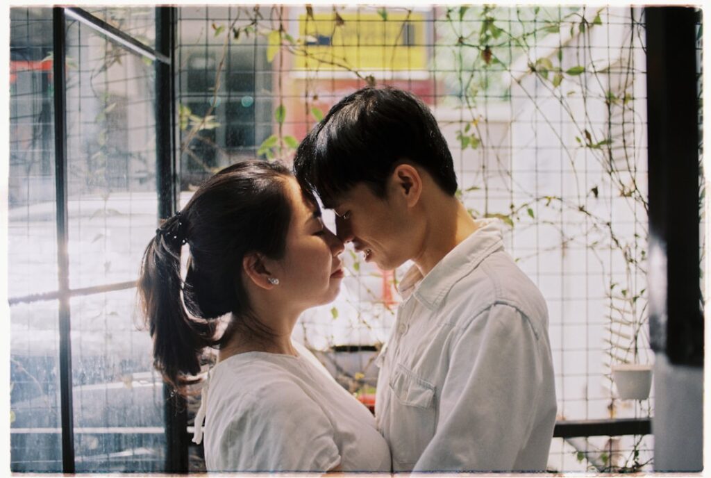 couple 10445